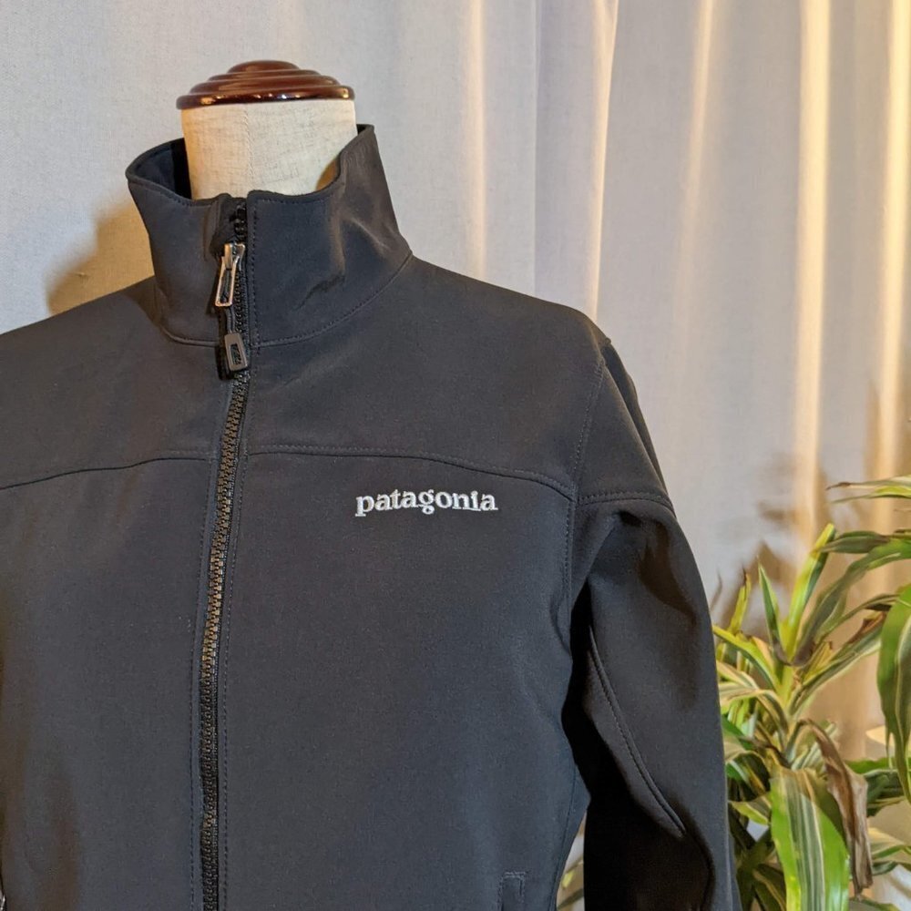 Patagonia Black Softshell Water Repellant Pockets Adze Jacket XS - Picture 6 of 12